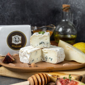 Alvura Blue - Queijo Artesanal de Casca Florida e Veios Azuis de Leite de Cabra  - Peça 220G